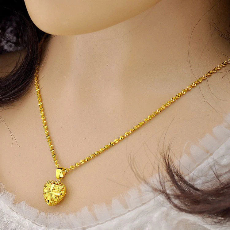 Exquisite 24K Gold Plated Round Heart Pendant Twisted Chain Necklace for Women