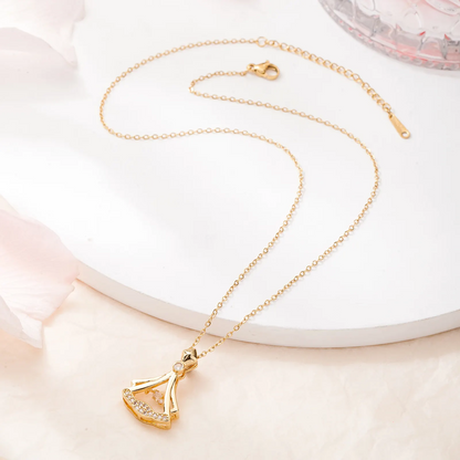Elegant 24K Gold Plated Fan Pendant Necklace with Sparkling Rhinestone Decor